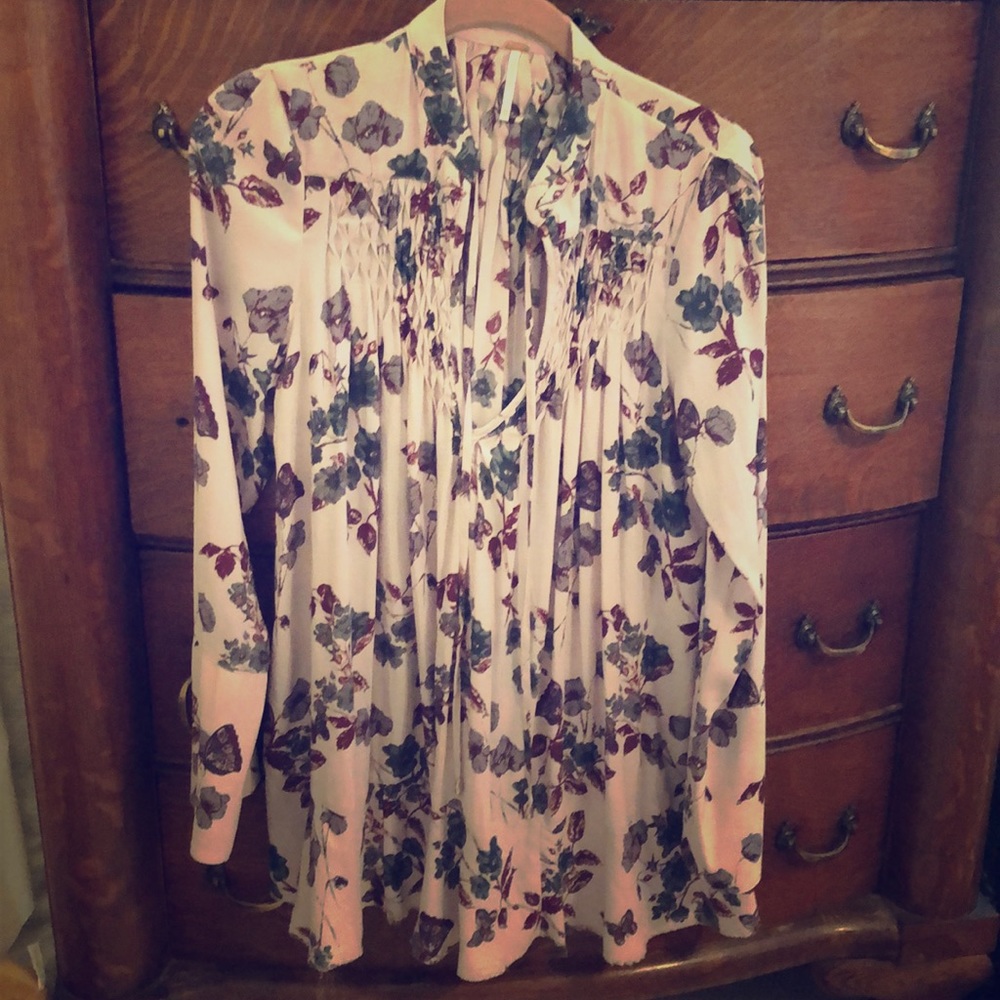 ♦️♣️♥️♠️💯SOLD ✅✅Free People peasant top